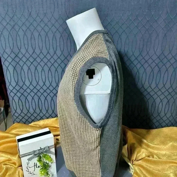 Mens Lyle and Scott Scotland 100% Combed Cotton Vest Large Gray - Picture 2 of 15